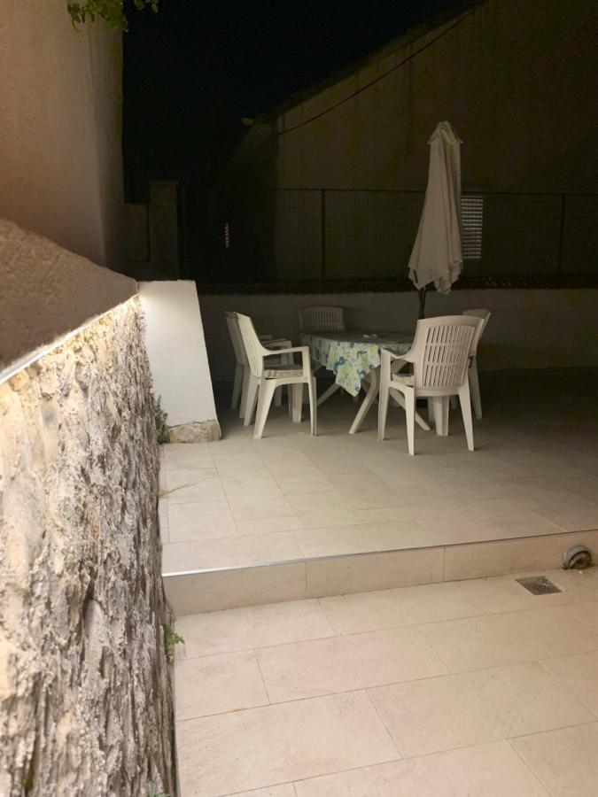 Apartment Silvana II Šibenik Exteriör bild