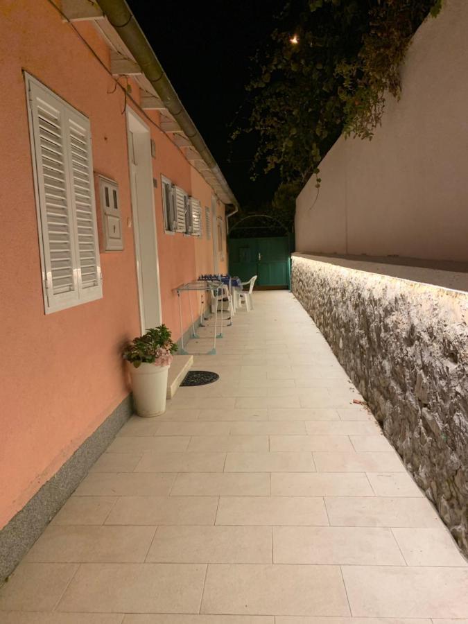 Apartment Silvana II Šibenik Exteriör bild